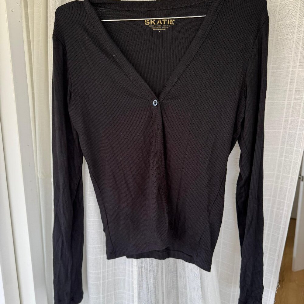 SKATIE Black Sweatshirt Size Medium